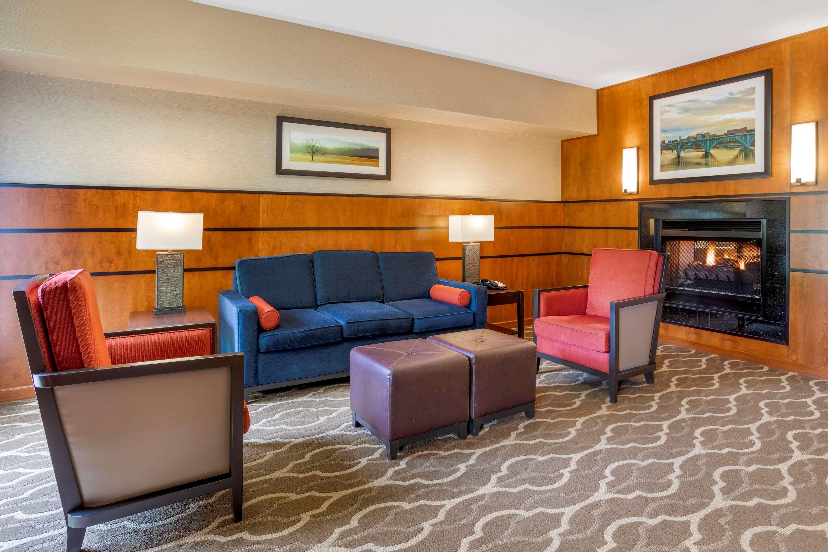 Comfort Suites North Ноксвилл Экстерьер фото