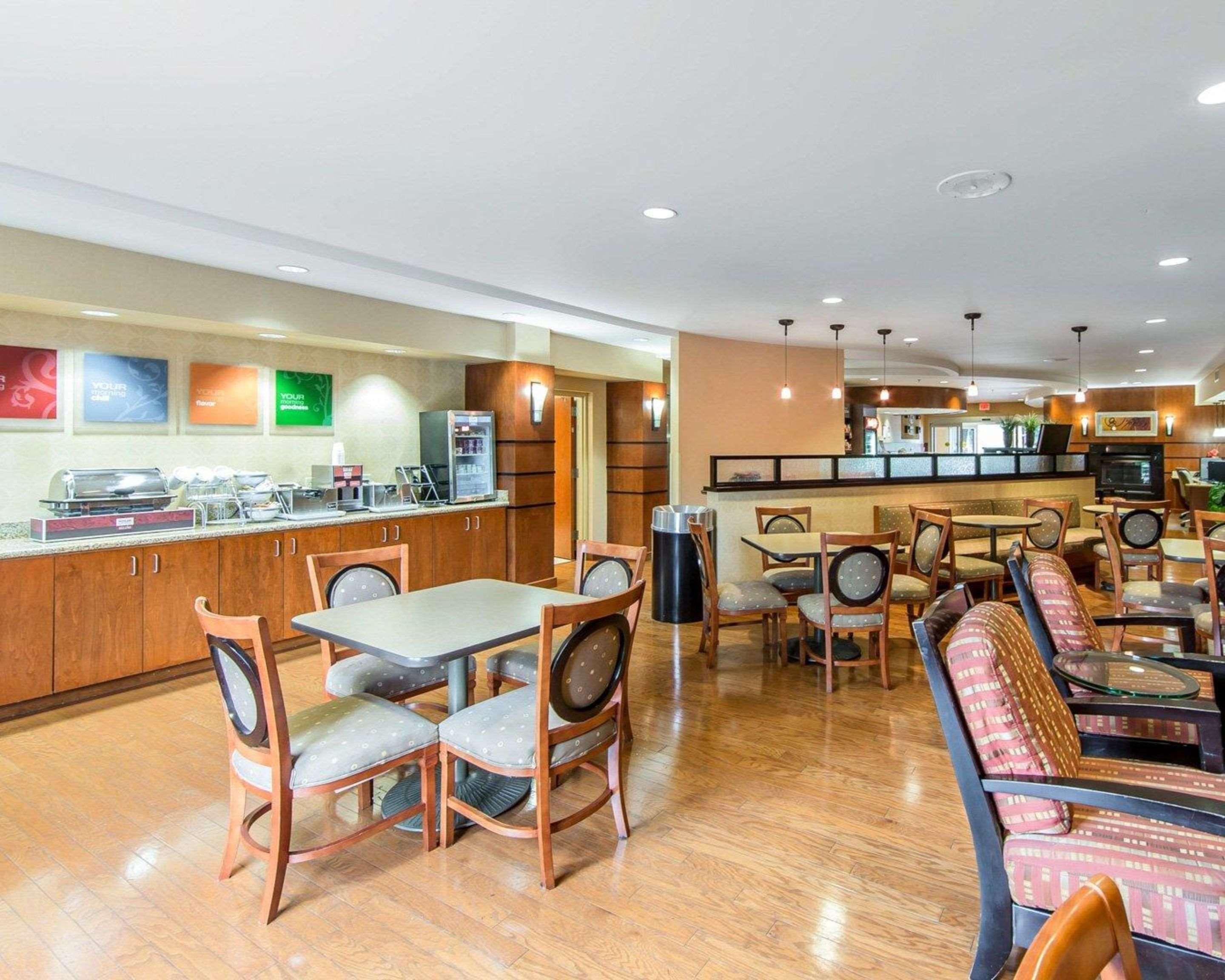Comfort Suites North Ноксвилл Экстерьер фото